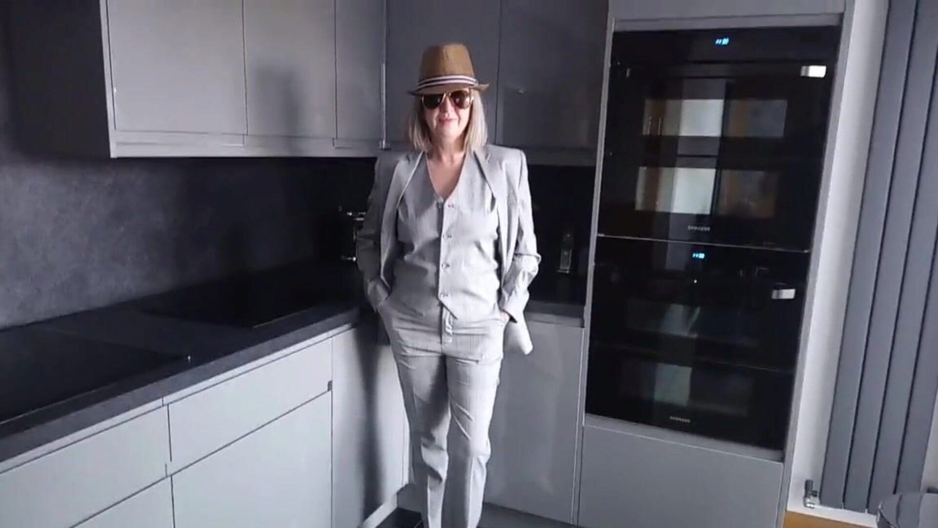 Debbie sopii keittiöön, vapaa vaimo porno video 74: xhamster katsella
