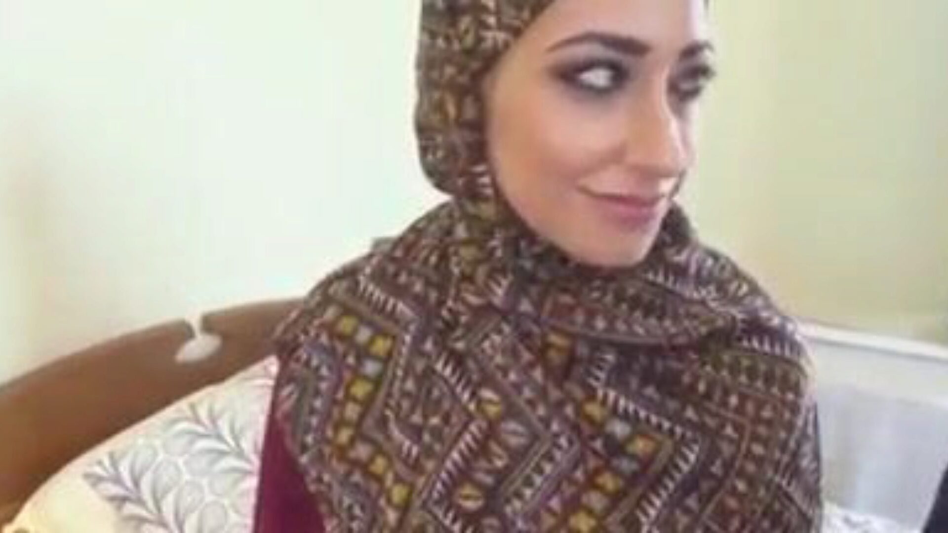 muslim hijab tjej jävla, gratis muslim rör porr video cd titta på muslim hijab tjej jävla film scen på xhamster, den största jävla fest webbsida med massor av gratis arabiska muslim rör & youtube hijab porr vids