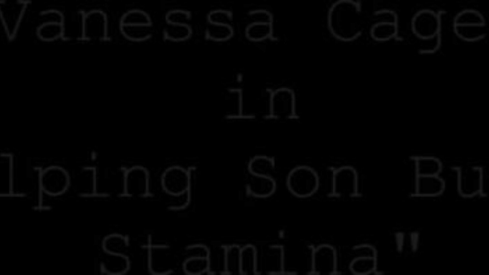 Vanessa Cage ajuda o filho a aumentar a resistência!