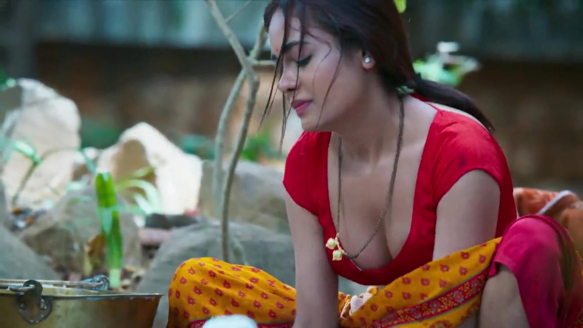 dhoban aur sarpanch élvezi az elégedett szenvedélyes szex indiai színésznő sikha sinha-t, ahogy sonu dhoban passioante har-out-ot csinál sarpanchannal. sikha felszarvazott férjével golu dhobi. sikha sinha különböző orgia pozíciókban dörömbölt sonu dhoban ka joban mastram