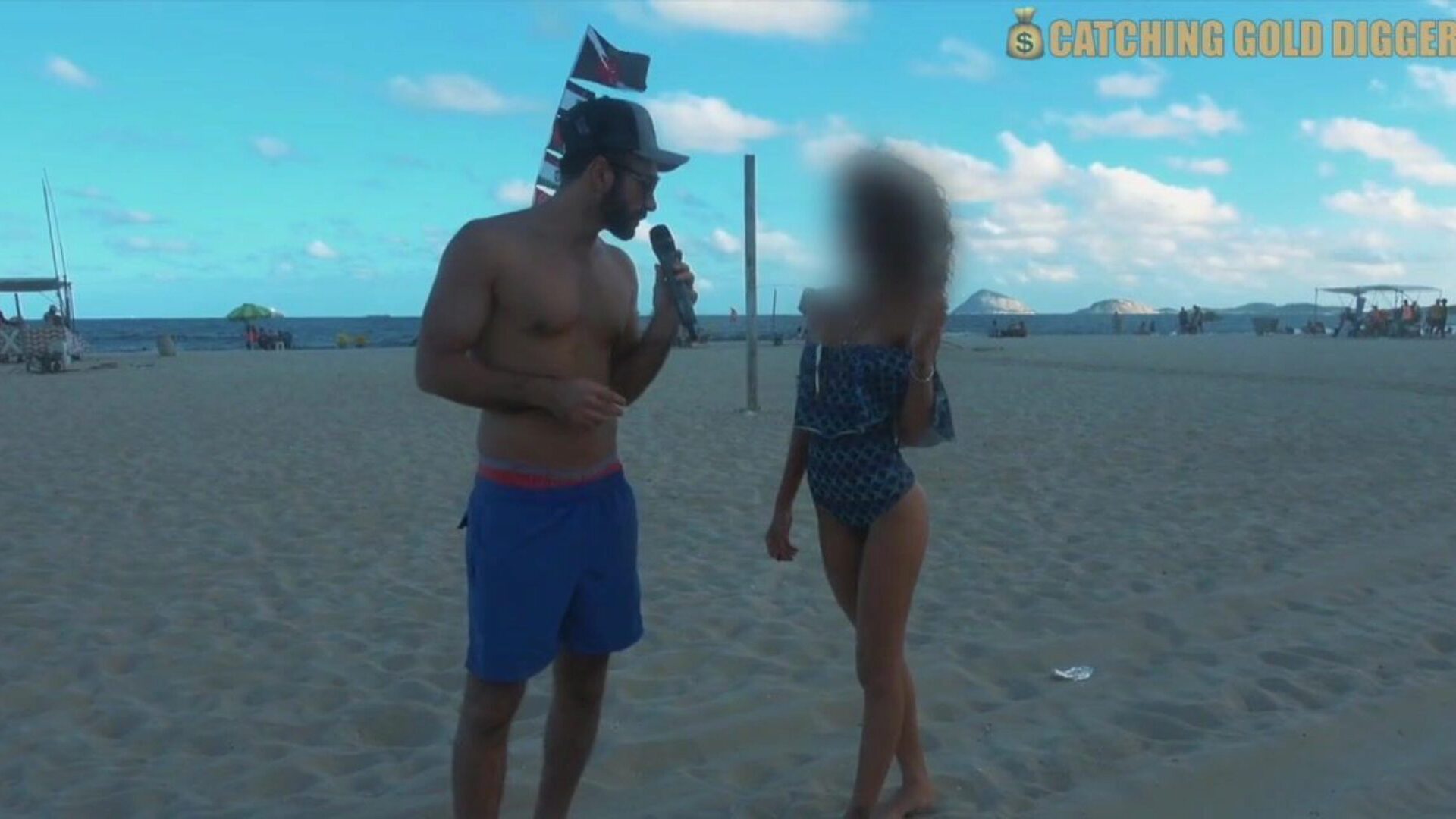 vékony brazil tini baszik egy tengerparti interjú után