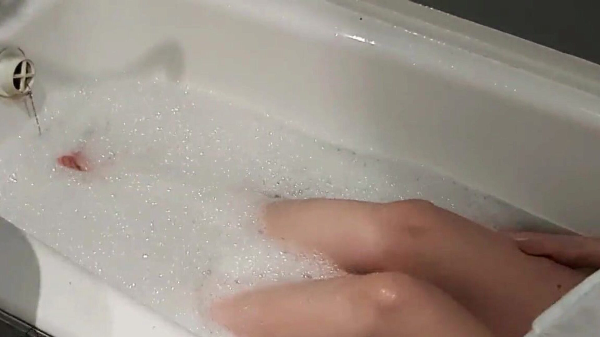 dziewczyna namiętnie myje ciało i masturbuje cipkę ... oglądaj, jak dziewczyna namiętnie myje ciało i masturbuje cipkę - odcinek amatorski na xhamster - ostateczna kolekcja darmowych filmów porno w jakości domowej roboty i masturbacji HD